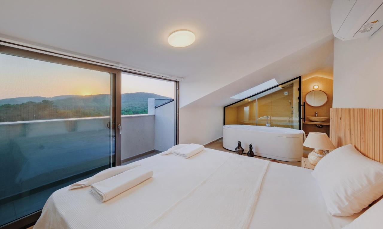 Villa Neo With 2 Private Pools, Bbq, Jacuzzi And Sauna フェティエ エクステリア 写真